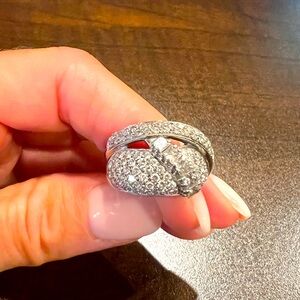STUNNING 87 diamonds, total weight 3.15 carats, 18k gold!